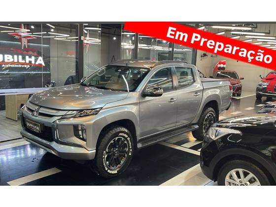 MITSUBISHI L200 TRITON 2.4 16V TURBO DIESEL SPORT HPE CD 4P 4X4 AUTOMÁTICO